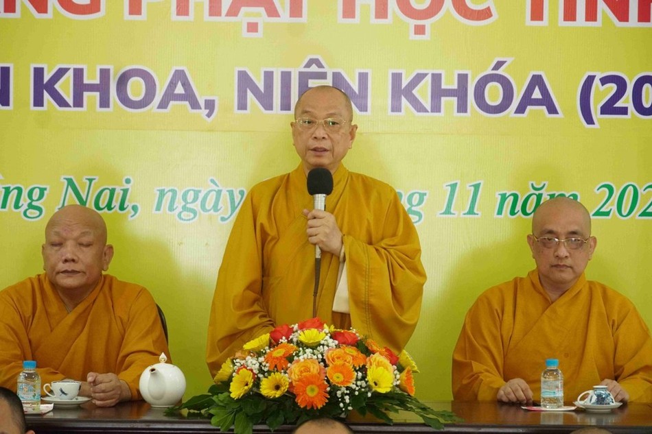 Thượng tọa Thích Huệ Khai ban đạo từ Thượng tọa Thích Huệ Khai ban đạo từ