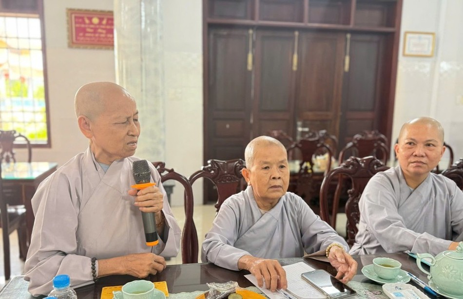 Ni trưởng Thích nữ Như Đán phát biểu khai mạc Ni trưởng Thích nữ Như Đán phát biểu khai mạc