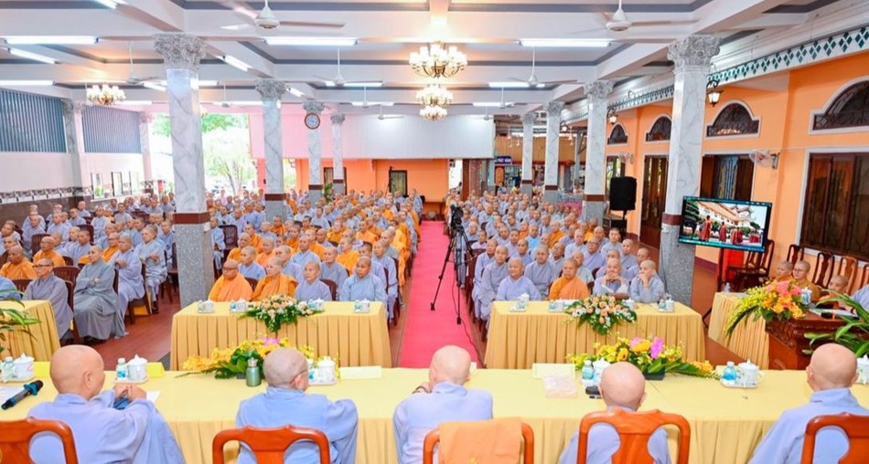 Quang cảnh hội nghị tổng kết hoạt động Phật sự năm 2024 của Phân ban Ni giới tỉnh Quang cảnh hội nghị tổng kết hoạt động Phật sự năm 2024 của Phân ban Ni giới tỉnh
