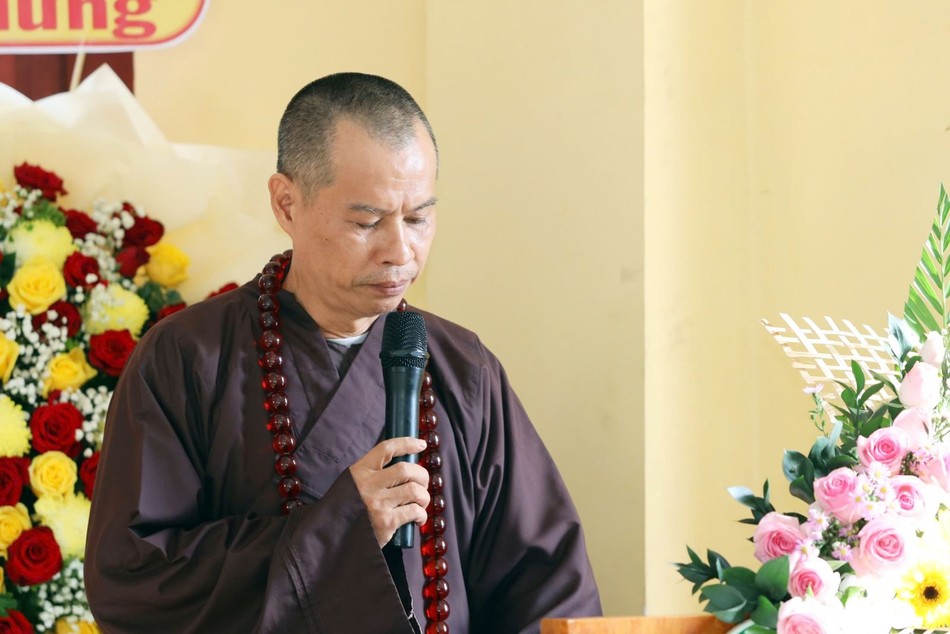 Thượng tọa Thích Minh Trí, Trưởng ban Tổ chức phát biểu khai mạc hội nghị Thượng tọa Thích Minh Trí, Trưởng ban Tổ chức phát biểu khai mạc hội nghị