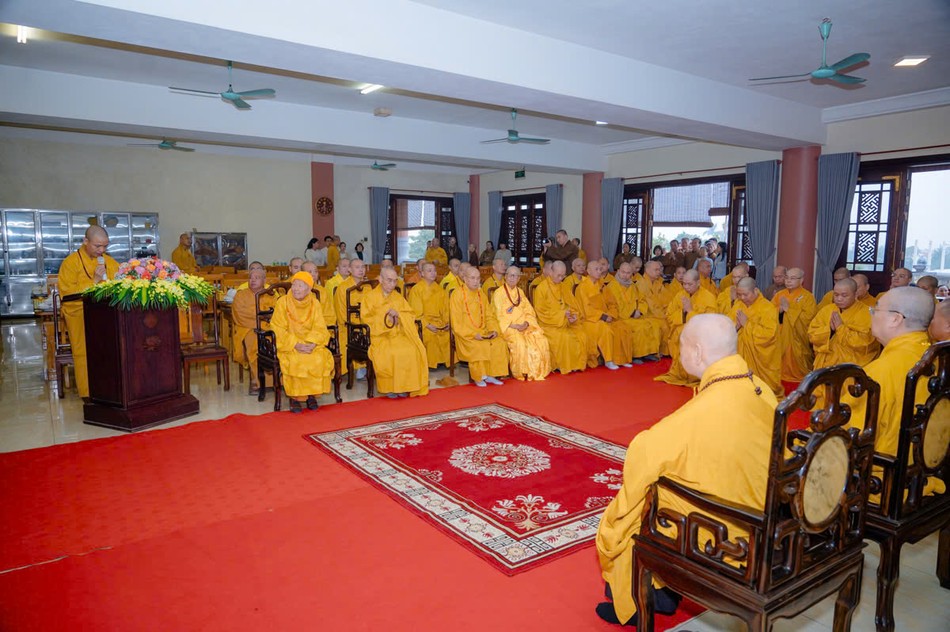 Chư tôn giáo phẩm chứng minh, tham dự