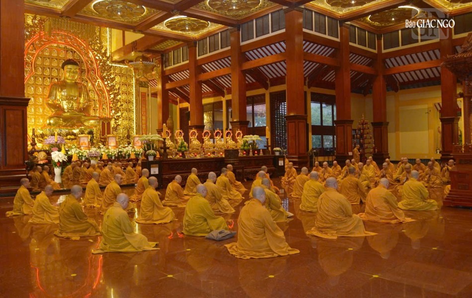 Tăng đoàn sống trong hòa hợp, thanh tịnh Tăng đoàn sống trong hòa hợp, thanh tịnh