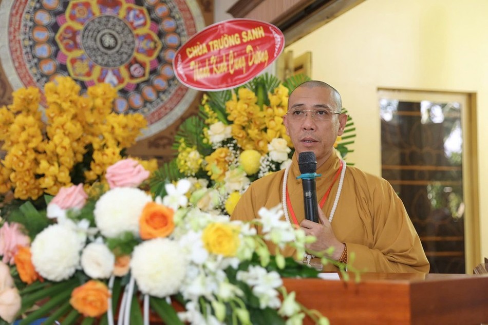 Thượng tọa Thích Thiện Lưu, Phó ban kiêm Trưởng ban Hướng dẫn Phật tử tỉnh phát biểu khai mạc hội nghị Thượng tọa Thích Thiện Lưu, Phó ban kiêm Trưởng ban Hướng dẫn Phật tử tỉnh phát biểu khai mạc hội nghị