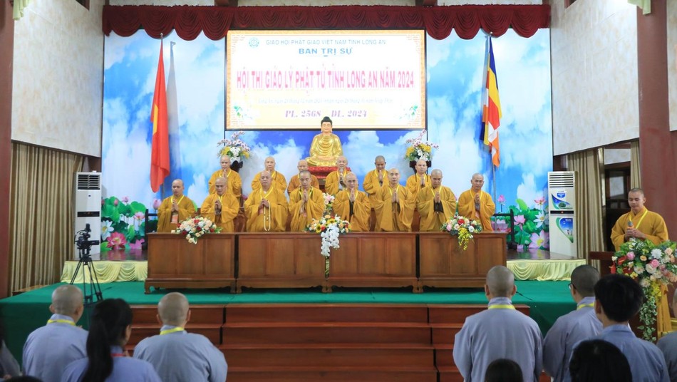 Chư tôn đức chứng minh, tham dự