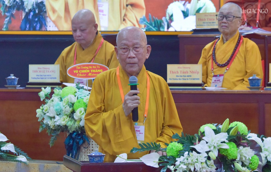 Trưởng lão Hòa thượng Thích Như Niệm cũng công bố quyết định tấn phong giáo phẩm của Ban Thường trực Hội đồng Chứng minh