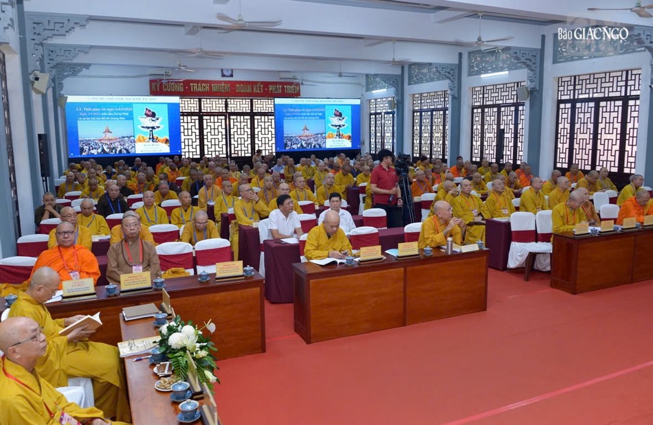 Đại biểu tham dự hội nghị phiên bế mạc vào chiều nay, 5-1-2025