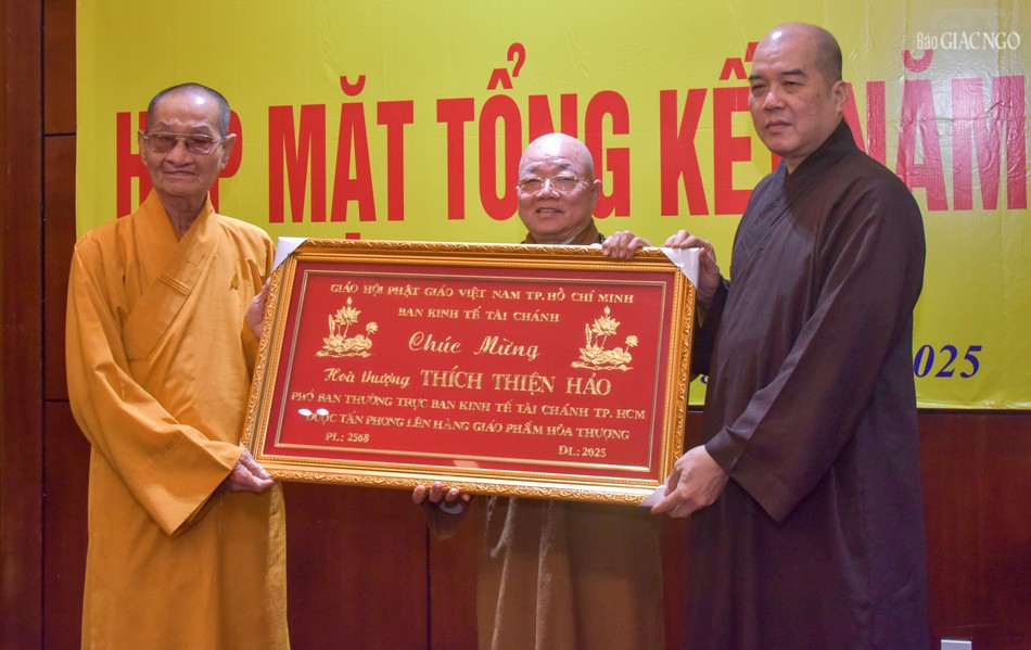 Chúc mừng Hòa thượng Thích Thiện Hảo được tấn phong giáo phẩm Chúc mừng Hòa thượng Thích Thiện Hảo được tấn phong giáo phẩm