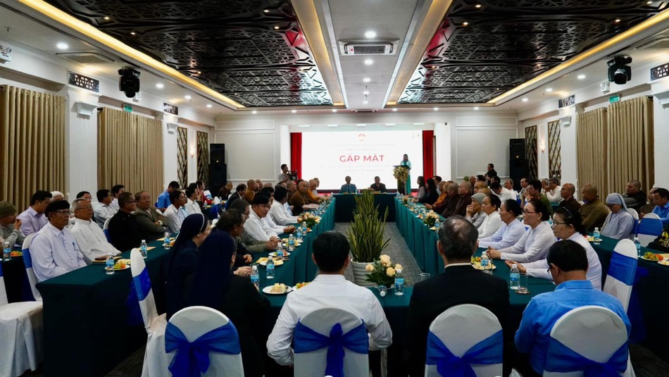 Quang cảnh buổi họp mặt bên thềm Xuân Ất Tỵ do Ủy ban MTTQVN tỉnh Khánh Hòa tổ chức Quang cảnh buổi họp mặt bên thềm Xuân Ất Tỵ do Ủy ban MTTQVN tỉnh Khánh Hòa tổ chức