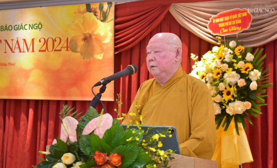 Hòa thượng Thích Duy Trấn báo cáo hoạt động năm 2024 và dự kiến chương trình năm 2025