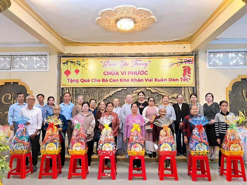 Chùa Vi Phước tổ chức chương trình Xuân yêu thương Chùa Vi Phước tổ chức chương trình Xuân yêu thương