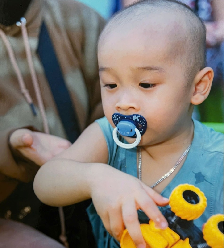 Cháu Thiên Phúc mắc bệnh u não Cháu Thiên Phúc mắc bệnh u não