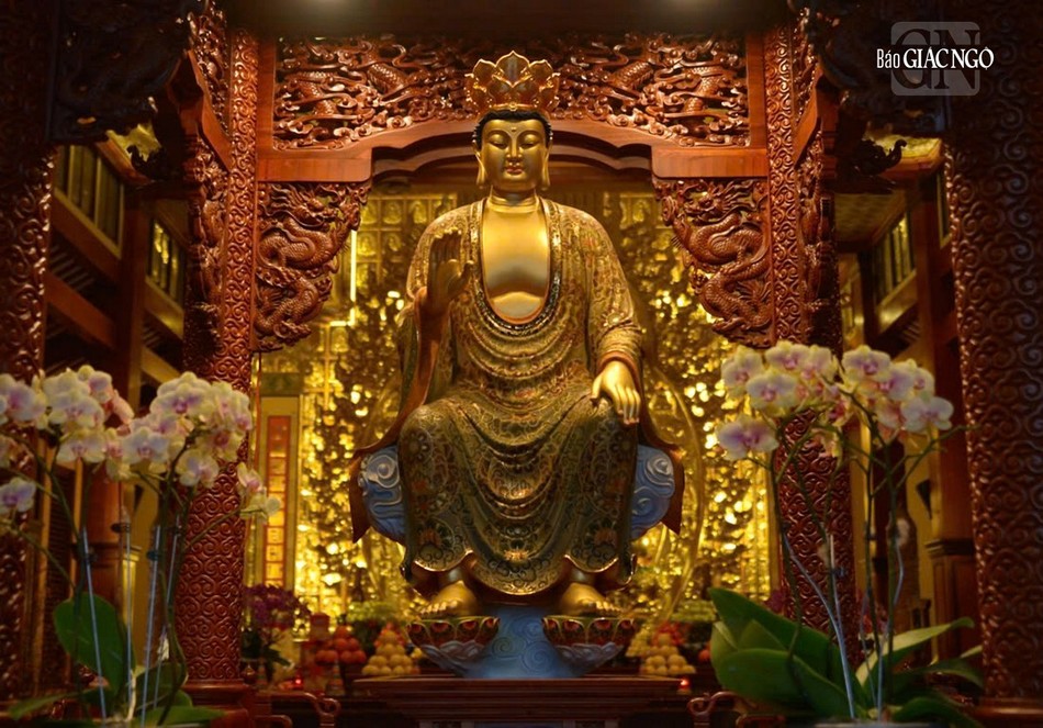Những ngày cuối năm Giáp Thìn, nhiều Phật tử, người dân TP.HCM cũng đến chùa chiêm bái Những ngày cuối năm Giáp Thìn, nhiều Phật tử, người dân TP.HCM cũng đến chùa chiêm bái