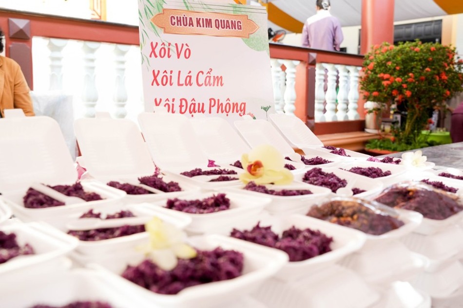 Món xôi lá cẩm được yêu thích Món xôi lá cẩm được yêu thích