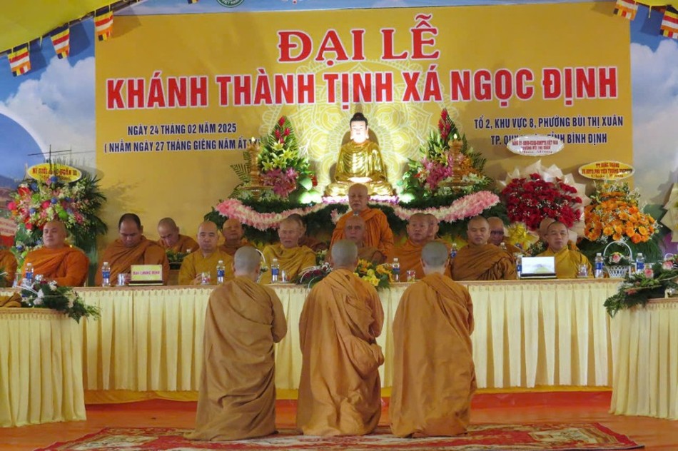 Hòa thượng Giác Hùng ban đạo từ Hòa thượng Giác Hùng ban đạo từ