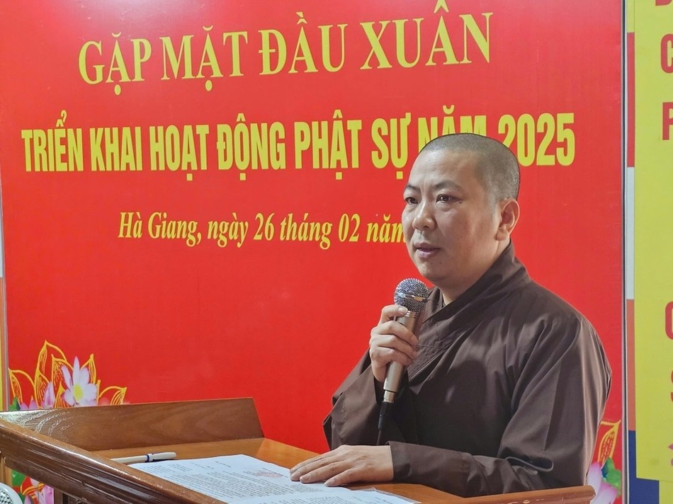Đại đức Thích Nguyên Long, Ủy viên Hội đồng Trị sự, Phó Trưởng ban kiêm Chánh Thư ký Ban Trị sự GHPGVN tỉnh thông qua dự kiến các hoạt động Phật sự Đại đức Thích Nguyên Long, Ủy viên Hội đồng Trị sự, Phó Trưởng ban kiêm Chánh Thư ký Ban Trị sự GHPGVN tỉnh thông qua dự kiến các hoạt động Phật sự