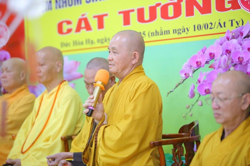 Hòa thượng Thích Minh Thiện ban lời đạo từ Hòa thượng Thích Minh Thiện ban lời đạo từ