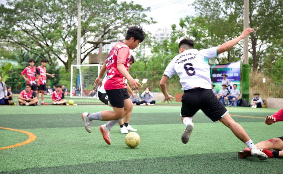 Giải bóng đá của khu vực IV tổ chức nhân Kỷ niềm ngày Dũng ngành nam Giải bóng đá của khu vực IV tổ chức nhân Kỷ niềm ngày Dũng ngành nam