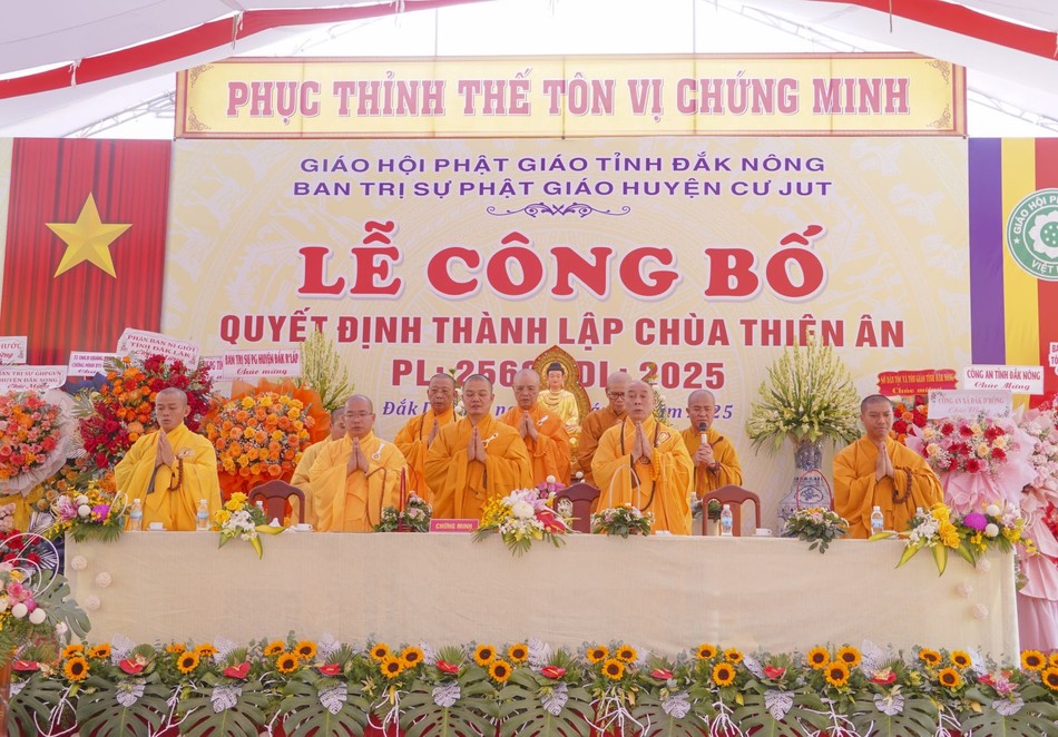 Chư tôn đức chứng minh, tham dự Chư tôn đức chứng minh, tham dự