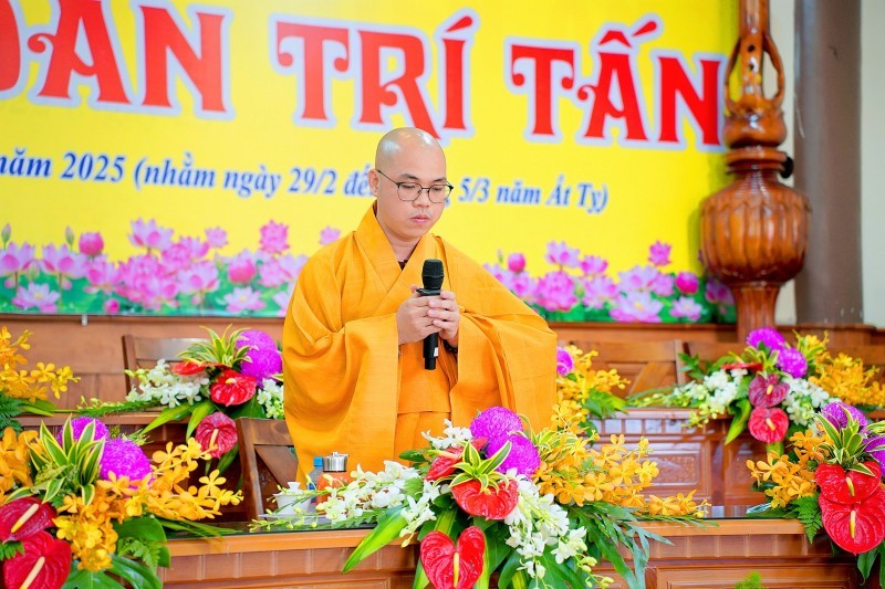 Đại đức Thích Nguyên Hưng hướng dẫn những nghi thức, oai nghi của người xuất gia Đại đức Thích Nguyên Hưng hướng dẫn những nghi thức, oai nghi của người xuất gia