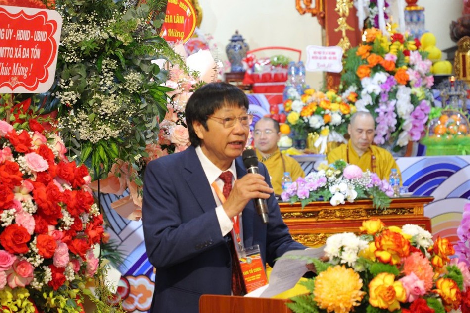 Ông Lê Văn Thưởng báo cáo quá trình xây dựng chùa Phúc Long Ông Lê Văn Thưởng báo cáo quá trình xây dựng chùa Phúc Long