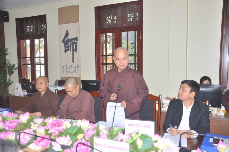 Nhà báo Đại đức Thích An Đạt phát biểu