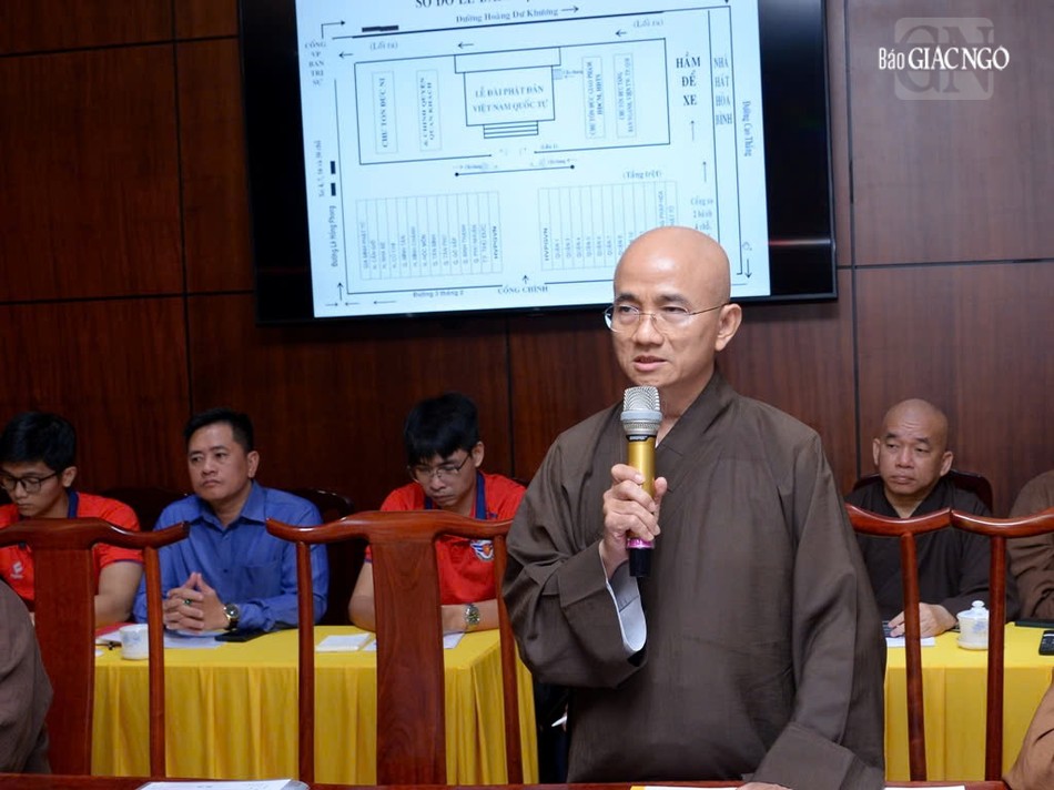 Thượng tọa Thích Thiện Quý thông tin các sự kiện sẽ diễn ra trong thời gian tới