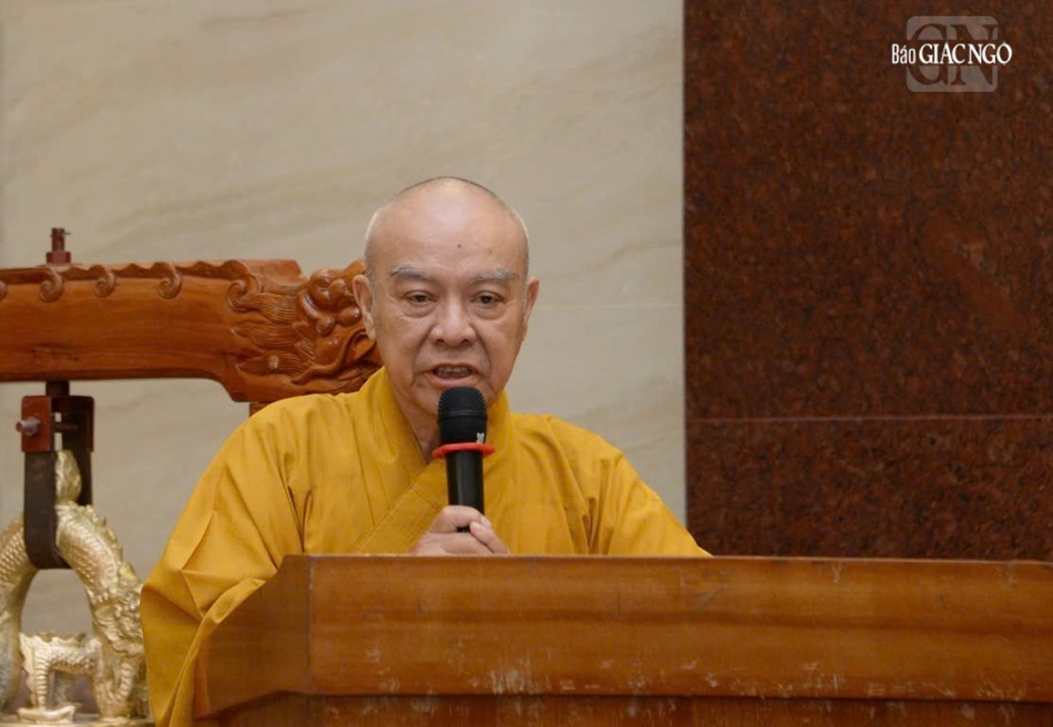 Hòa thượng Thích Nhựt Hỷ, Trưởng ban Hoằng pháp TP.HCM báo cáo các hoạt động thuyết giảng Hòa thượng Thích Nhựt Hỷ, Trưởng ban Hoằng pháp TP.HCM báo cáo các hoạt động thuyết giảng