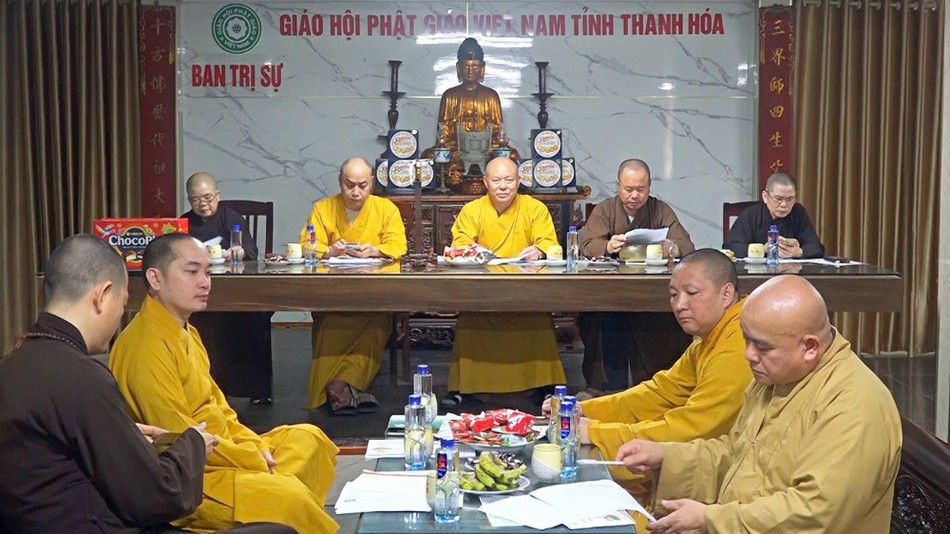 Chư tôn đức dự họp