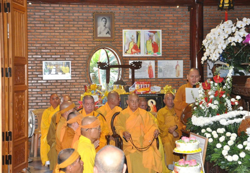 Chư tôn đức chứng minh lễ tưởng niệm Đại tường Chư tôn đức chứng minh lễ tưởng niệm Đại tường