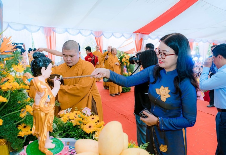 Lễ Tắm Phật truyền thống