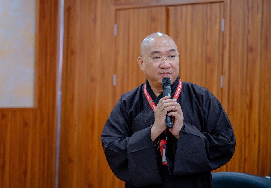 Thượng tọa Thích Phước Nguyên, Trưởng ban An ninh Đại lễ Vesak Liên Hiệp Quốc 2025 phát biểu Thượng tọa Thích Phước Nguyên, Trưởng ban An ninh Đại lễ Vesak Liên Hiệp Quốc 2025 phát biểu