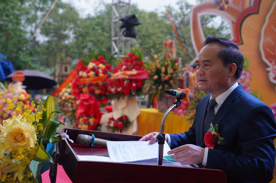 Ông Hoàng Việt Phương phát biểu Ông Hoàng Việt Phương phát biểu