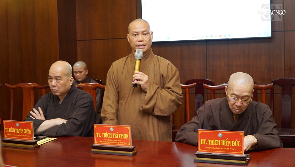 Thượng tọa Thích Trí Chơn báo cáo về đêm nghệ thuật Kính mừng Phật đản Phật lịch 2569 Thượng tọa Thích Trí Chơn báo cáo về đêm nghệ thuật Kính mừng Phật đản Phật lịch 2569