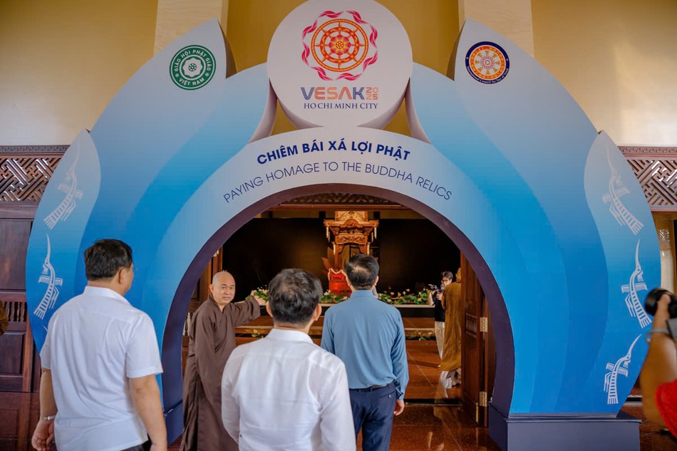 Tham quan nơi chiêm bái Xá-lợi Đức Phật Thích Ca Mâu Ni Tham quan nơi chiêm bái Xá-lợi Đức Phật Thích Ca Mâu Ni