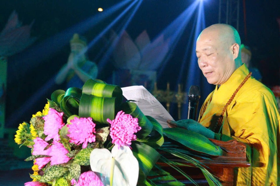 Hòa thượng Thích Bảo Nghiêm đã trang nghiêm tuyên đọc Thông điệp Phật đản Phật lịch 2569 của Đức Pháp chủ GHPGVN Hòa thượng Thích Bảo Nghiêm đã trang nghiêm tuyên đọc Thông điệp Phật đản Phật lịch 2569 của Đức Pháp chủ GHPGVN