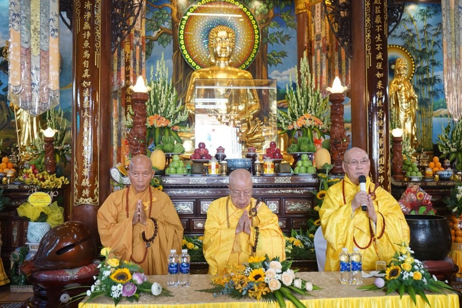 Chư vị giáo phẩm chứng minh Chư vị giáo phẩm chứng minh