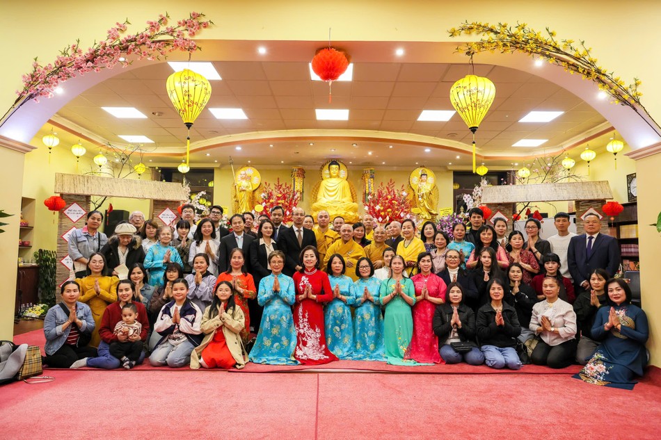 Chụp ảnh lưu niệm Chụp ảnh lưu niệm