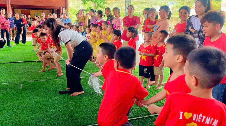 Tham gia trò chơi kéo co Tham gia trò chơi kéo co