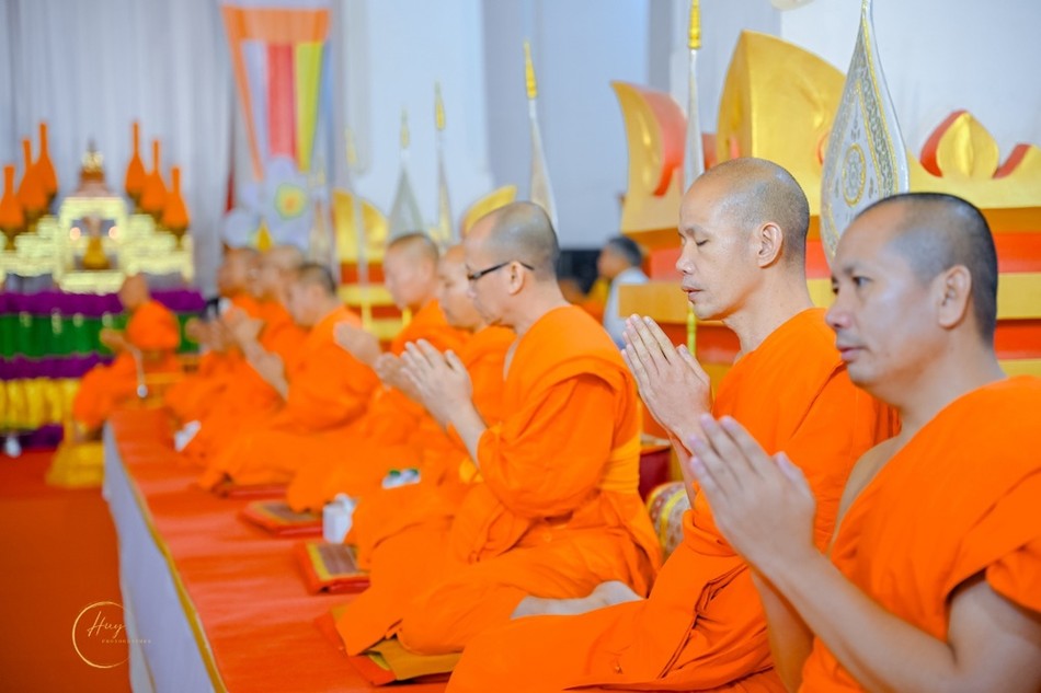 Chư Tăng Phật giáo Lào tưởng niệm Đại lão Hòa thượng Maha Bounma Simaphom Chư Tăng Phật giáo Lào tưởng niệm Đại lão Hòa thượng Maha Bounma Simaphom