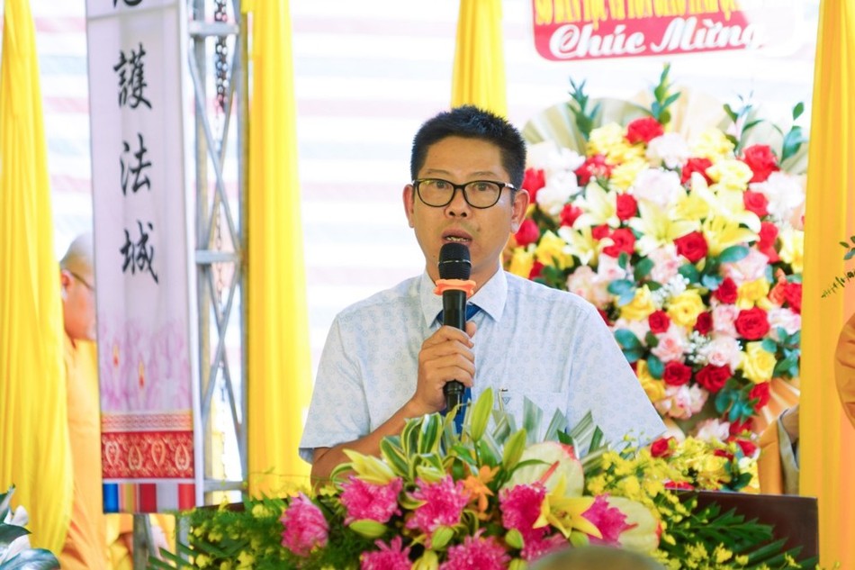 Ông Dương Phú Toàn phát biểu chúc mừng Ông Dương Phú Toàn phát biểu chúc mừng