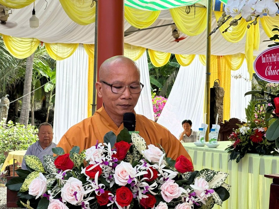 Đại đức Thích Đạt Ma Chí Thục phát biểu khai mạc Đại đức Thích Đạt Ma Chí Thục phát biểu khai mạc