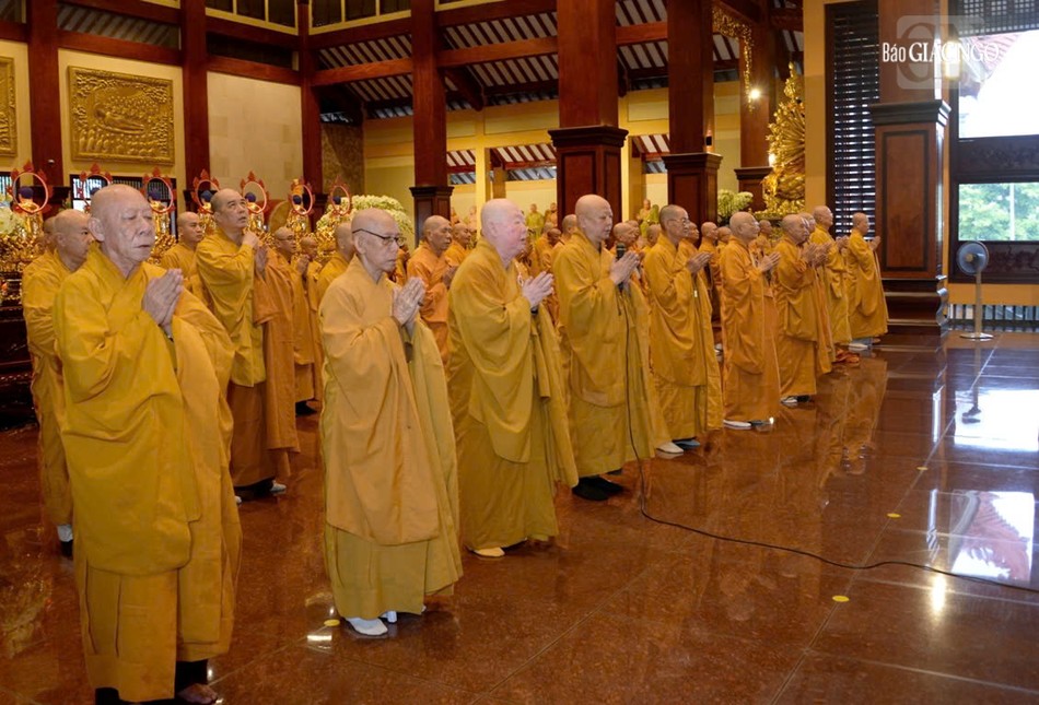 Chư tôn đức Tăng tại Lễ tác pháp thọ an cư Chư tôn đức Tăng tại Lễ tác pháp thọ an cư