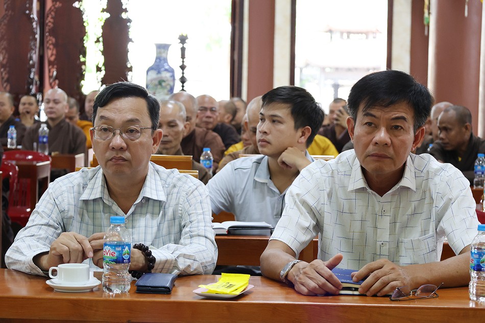 Đại diện các cơ quan tham dự Đại diện các cơ quan tham dự