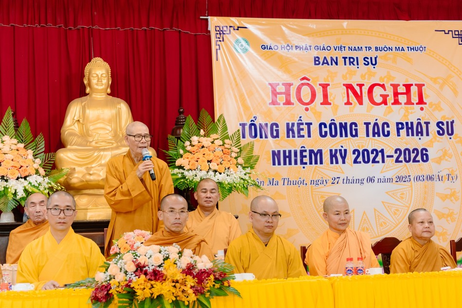 Hòa thượng Thích Châu Quang ban đạo từ Hòa thượng Thích Châu Quang ban đạo từ