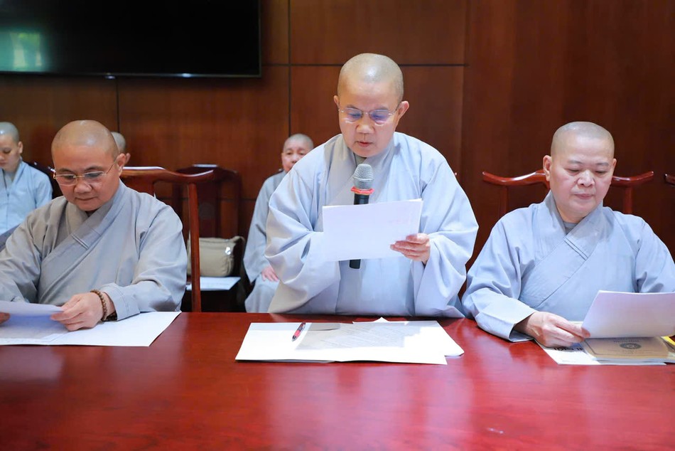 Ni sư Thích nữ Như Nguyệt triển khai nội dung hội nghị mở rộng công bố dừng hoạt động Ban Trị sự GHPGVN TP.Thủ Đức, 21 quận huyện TP.HCM ngày 24-6-2025 của Ban Thường trực Ban Trị sự GHPGVN TP.HCM Ni sư Thích nữ Như Nguyệt triển khai nội dung hội nghị mở rộng công bố dừng hoạt động Ban Trị sự GHPGVN TP.Thủ Đức, 21 quận huyện TP.HCM ngày 24-6-2025 của Ban Thường trực Ban Trị sự GHPGVN TP.HCM