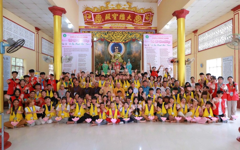 Chụp ảnh lưu niệm