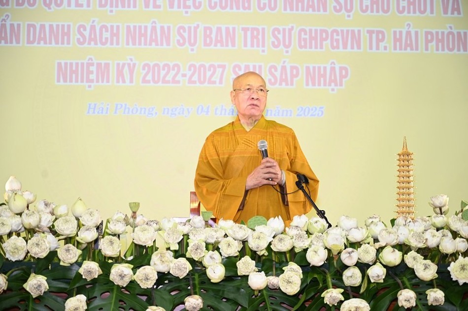 Hòa thượng Thích Quảng Tùng phát biểu khai mạc Hòa thượng Thích Quảng Tùng phát biểu khai mạc