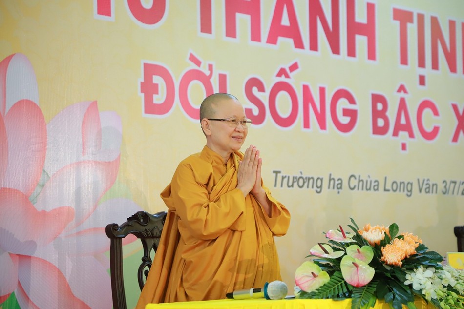 Ni sư Hòa Liên nhấn mạnh của giới trong đời sống người tu sĩ