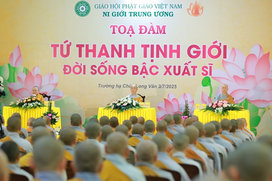 Tọa đàm với chủ đề Tứ thanh tịnh giới - đời sống bậc xuất sĩ
