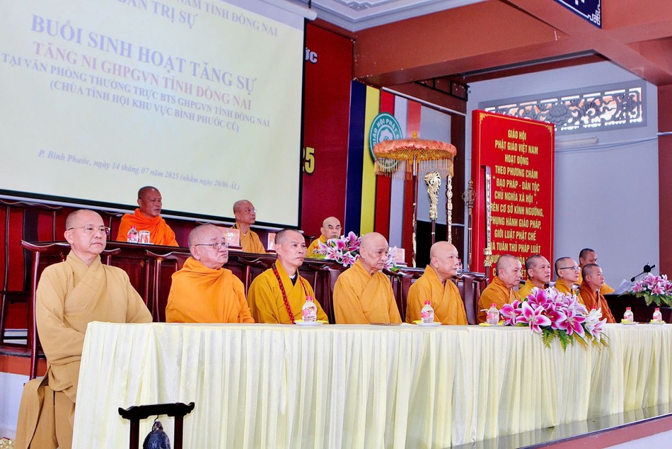 Chư tôn đức Ban Trị sự tỉnh Đồng Nai Chư tôn đức Ban Trị sự tỉnh Đồng Nai